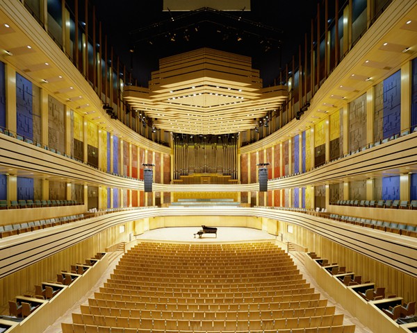 Manfred Hamm. Europäische Konzerthäuser/European Concert Halls